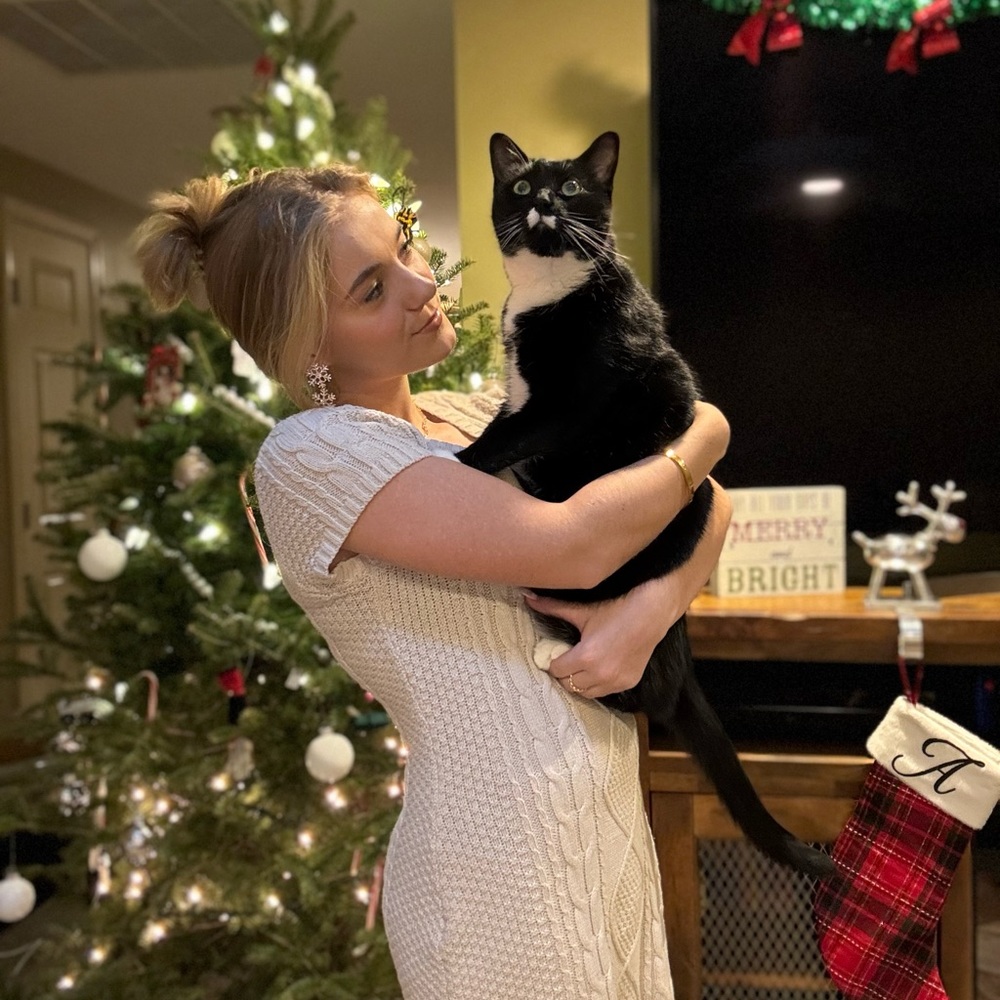 Meet your Posher, Alyson